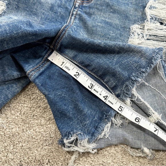 American Eagle Womens Next Level Stretch High Rise Shortie Distressed Size 14 - Picture 12 of 13